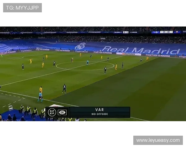 维尼修斯国家德比对阵巴萨的经典战役解析